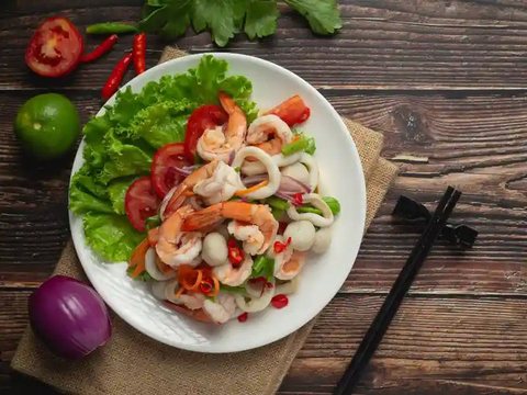 Seafood Salad as pictured in Laap Thai's printed menu
